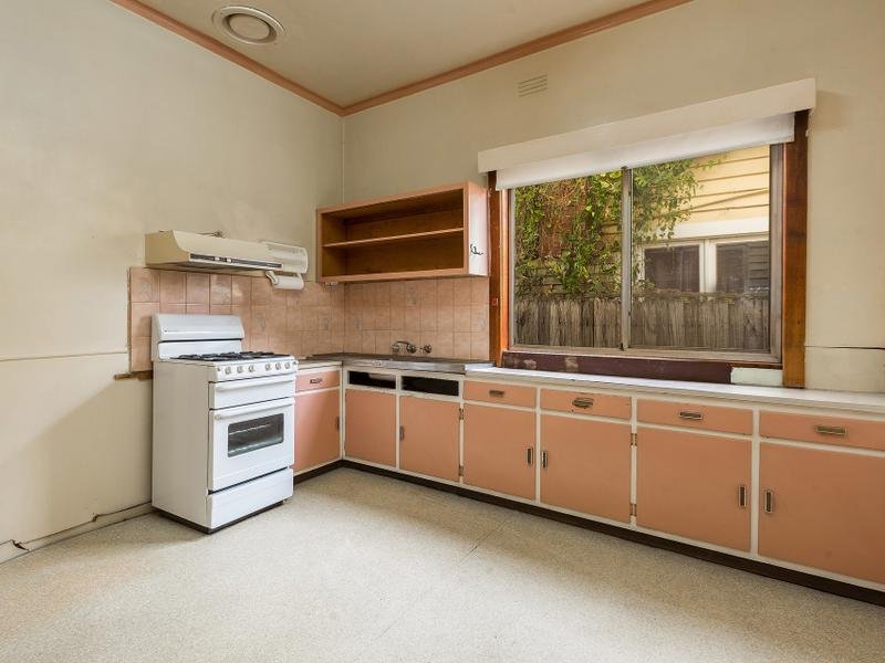 182 Queensville Street KINGSVILLE - Residential for sale