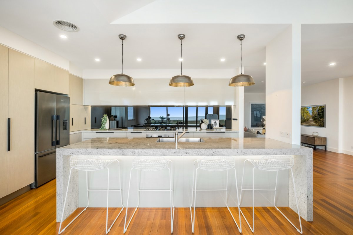 184 Beach Road MORDIALLOC - Residential for sale