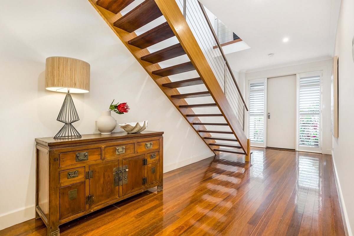 184 Beach Road MORDIALLOC - Residential for sale