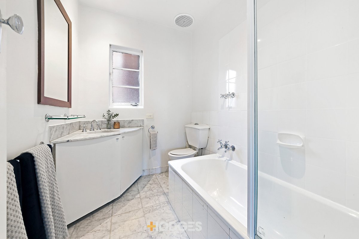 1/84 Grey Street East Melbourne - Residential for sale