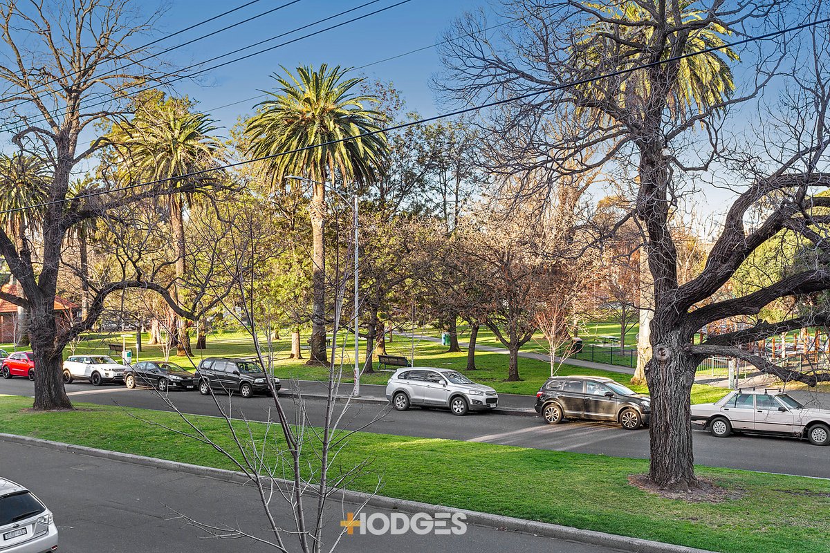 1/84 Grey Street East Melbourne - Residential for sale