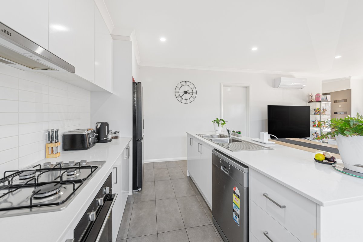 18 / 4 Nepean Court Wyndham Vale - Residential for sale