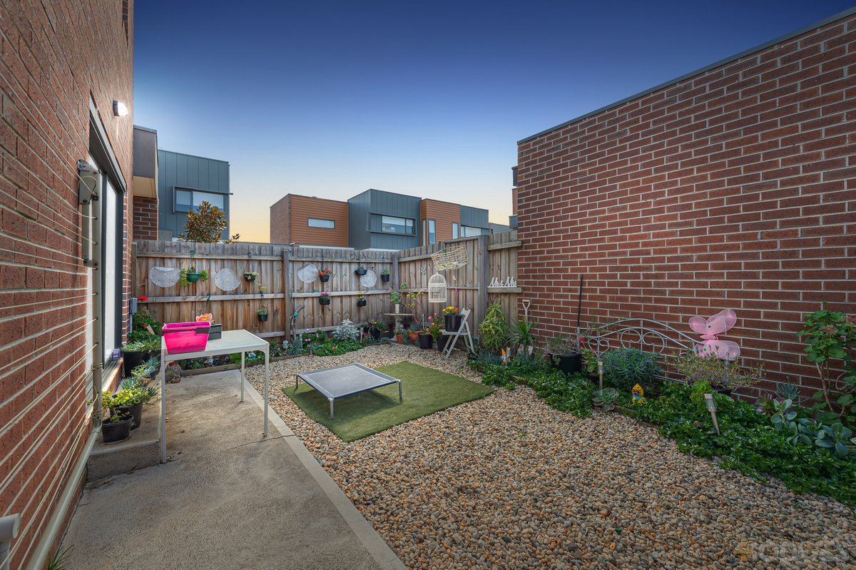 18 / 4 Nepean Court Wyndham Vale - Residential for sale