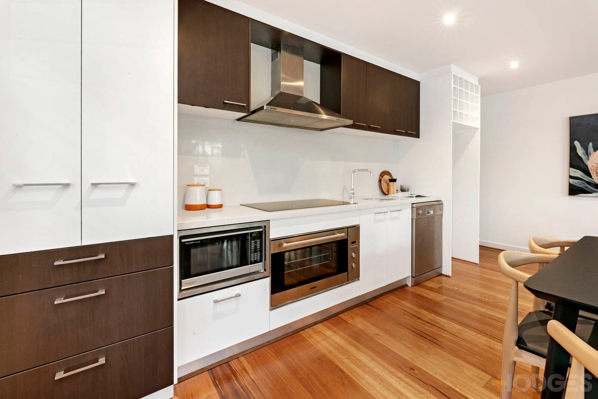 1 / 86-88 Beach Road Sandringham - Residential for sale