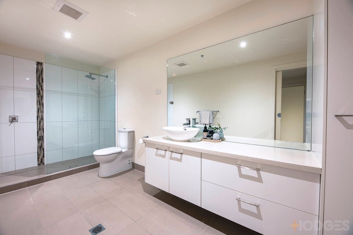 1 / 86-88 Beach Road Sandringham - Residential for sale
