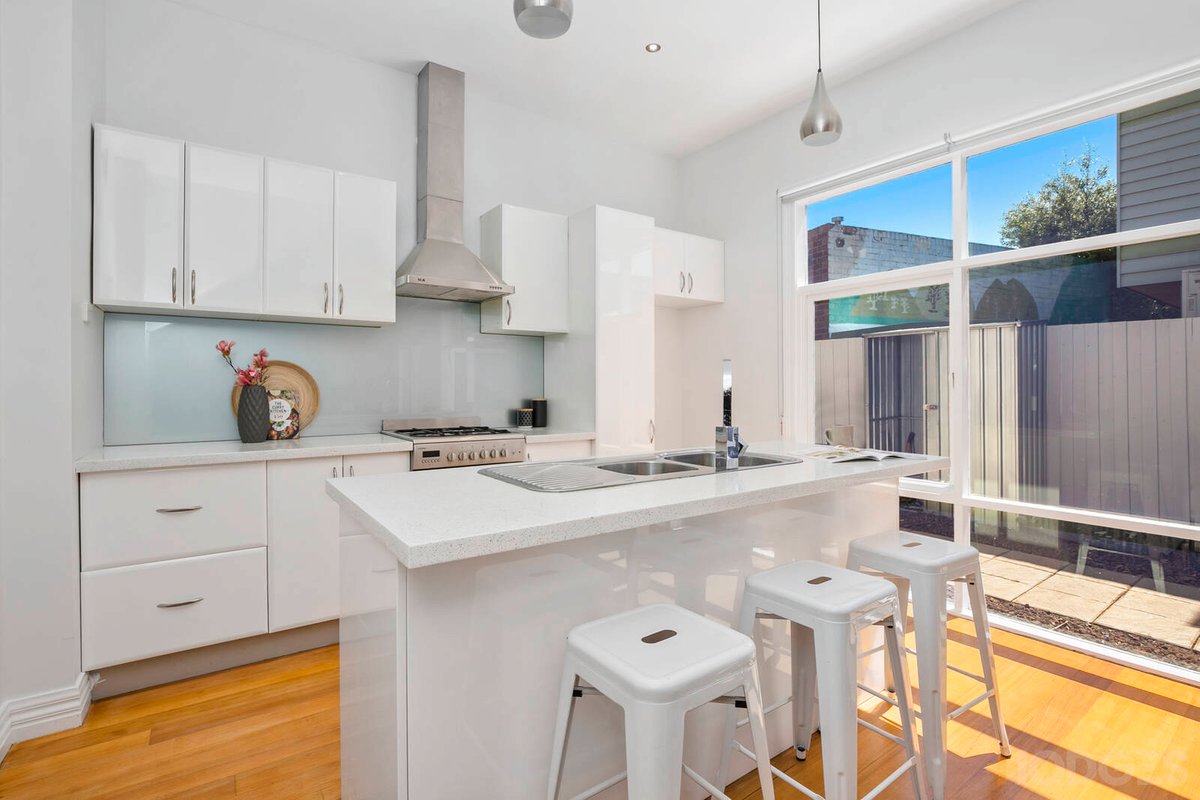186 Pilgrim Street Seddon - Residential for sale