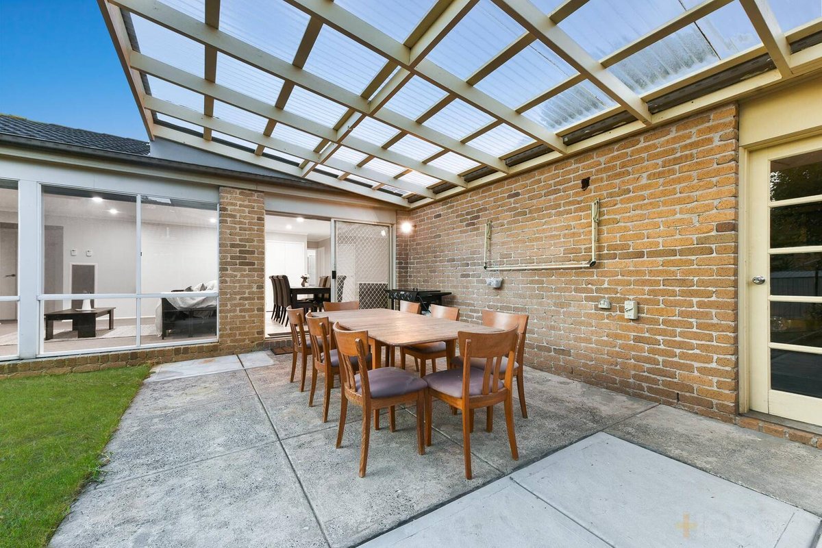 187 Monahans Road Cranbourne West - Residential for sale