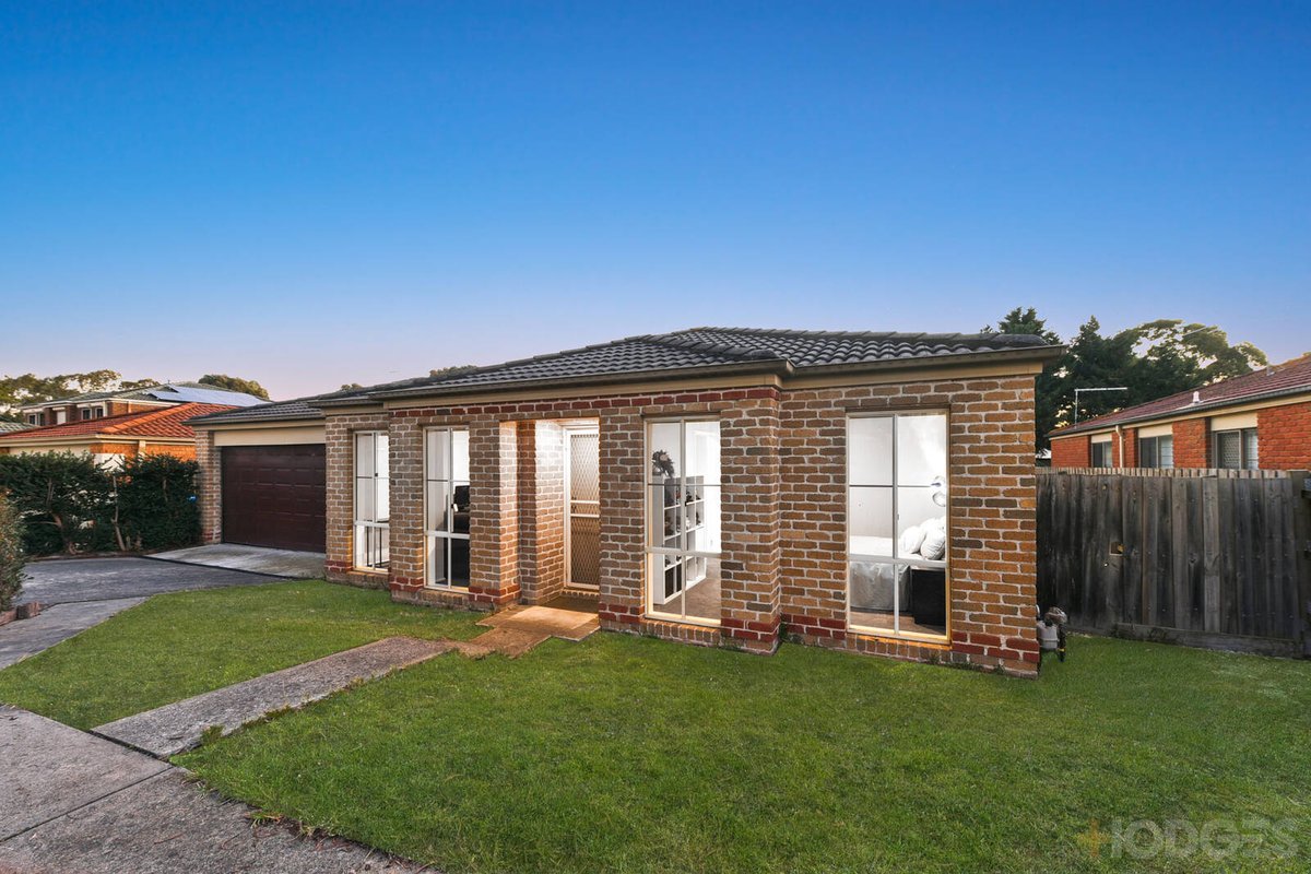 187 Monahans Road Cranbourne West - Residential for sale