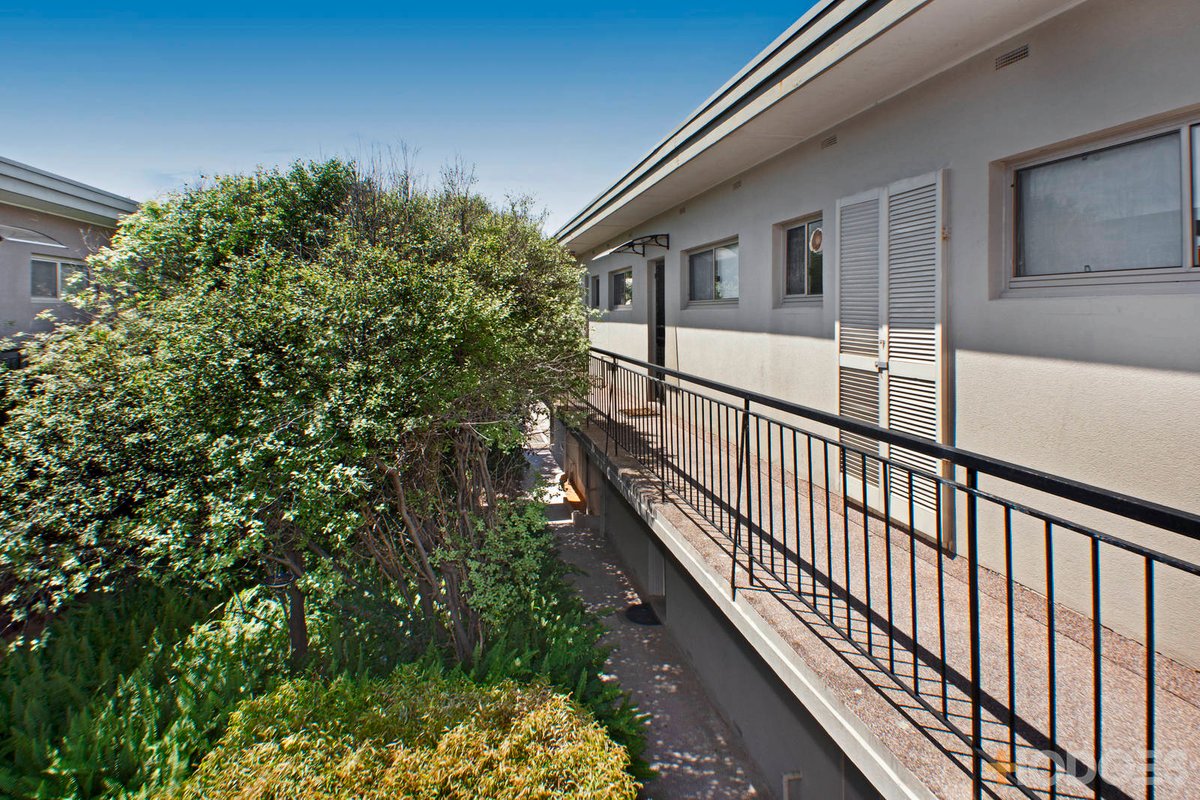 18 / 70 Beach Road Mentone - Residential for sale