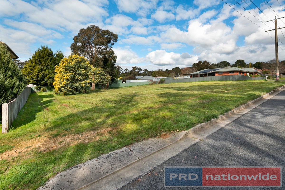188 Ballarat Road, CRESWICK VIC 3363