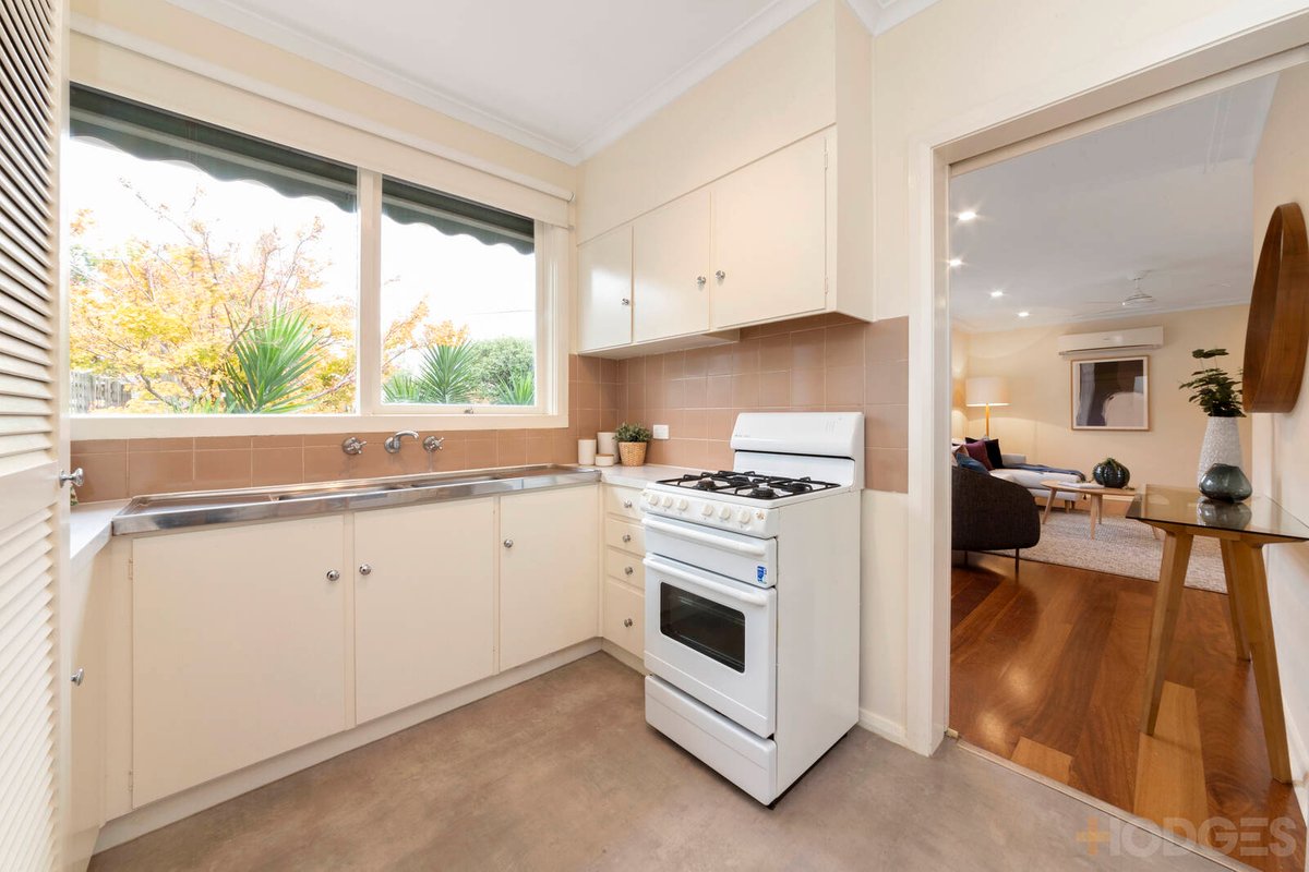 1 / 88 Chapel Road Moorabbin - Residential for sale