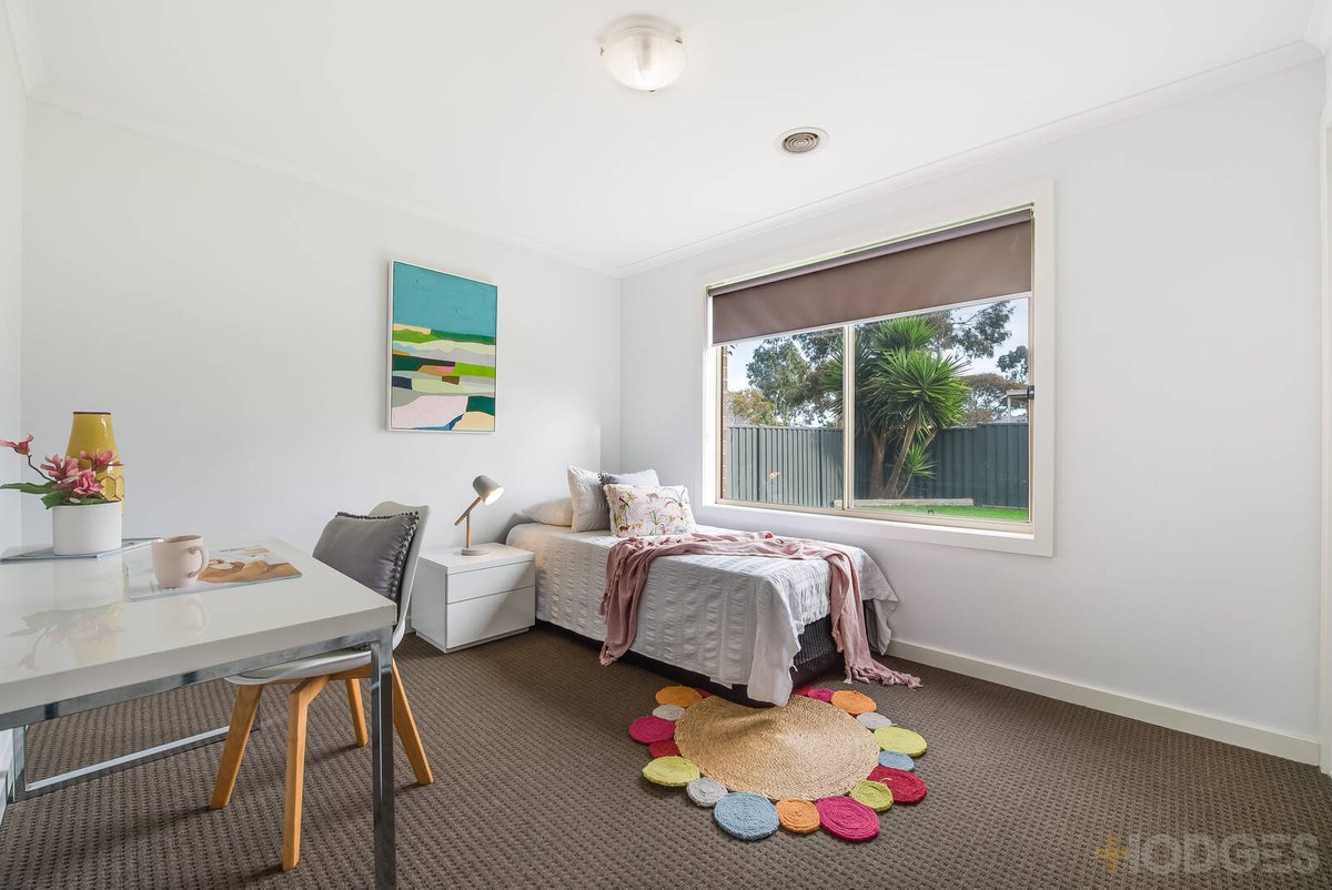 19 Brockwell Crescent Manor Lakes - Residential for sale