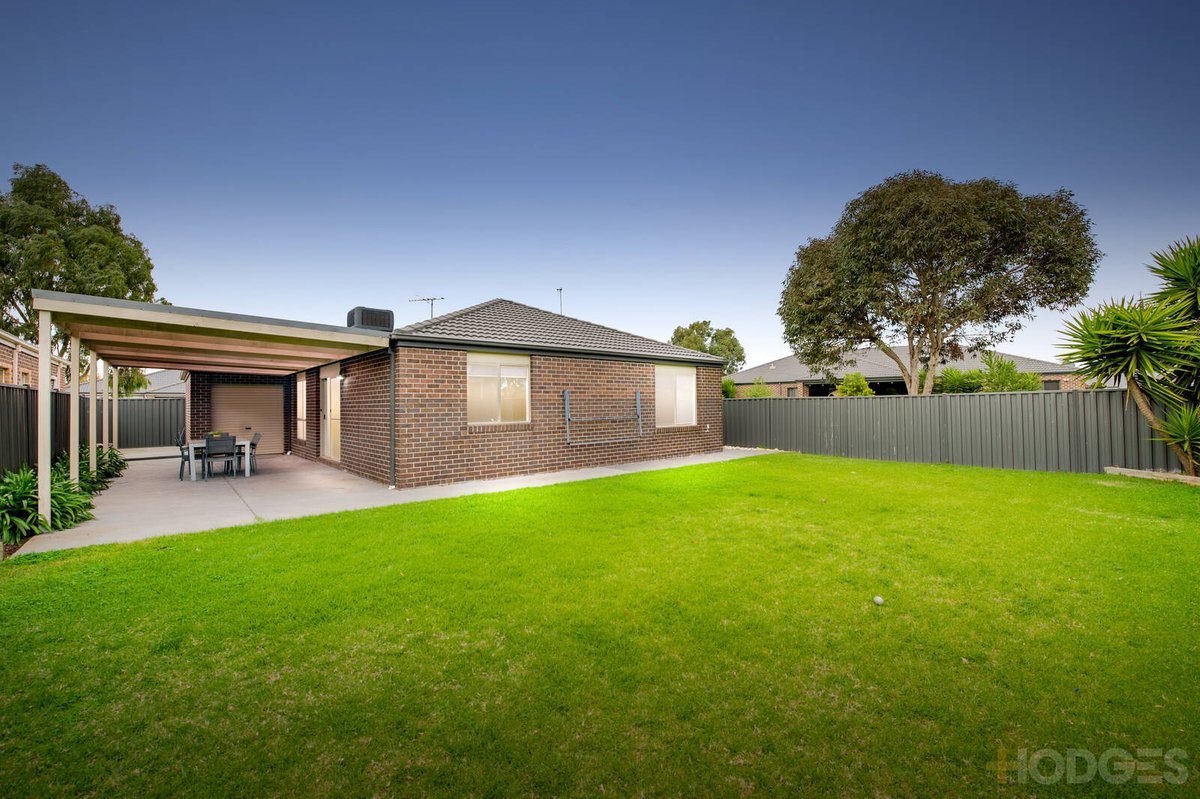 19 Brockwell Crescent Manor Lakes - Residential for sale
