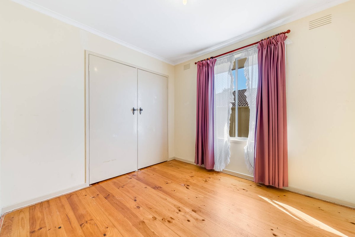19 Dummett Avenue Hoppers Crossing - Residential for sale