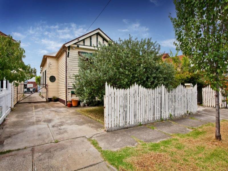 19 Fairlie Street YARRAVILLE - Residential for sale