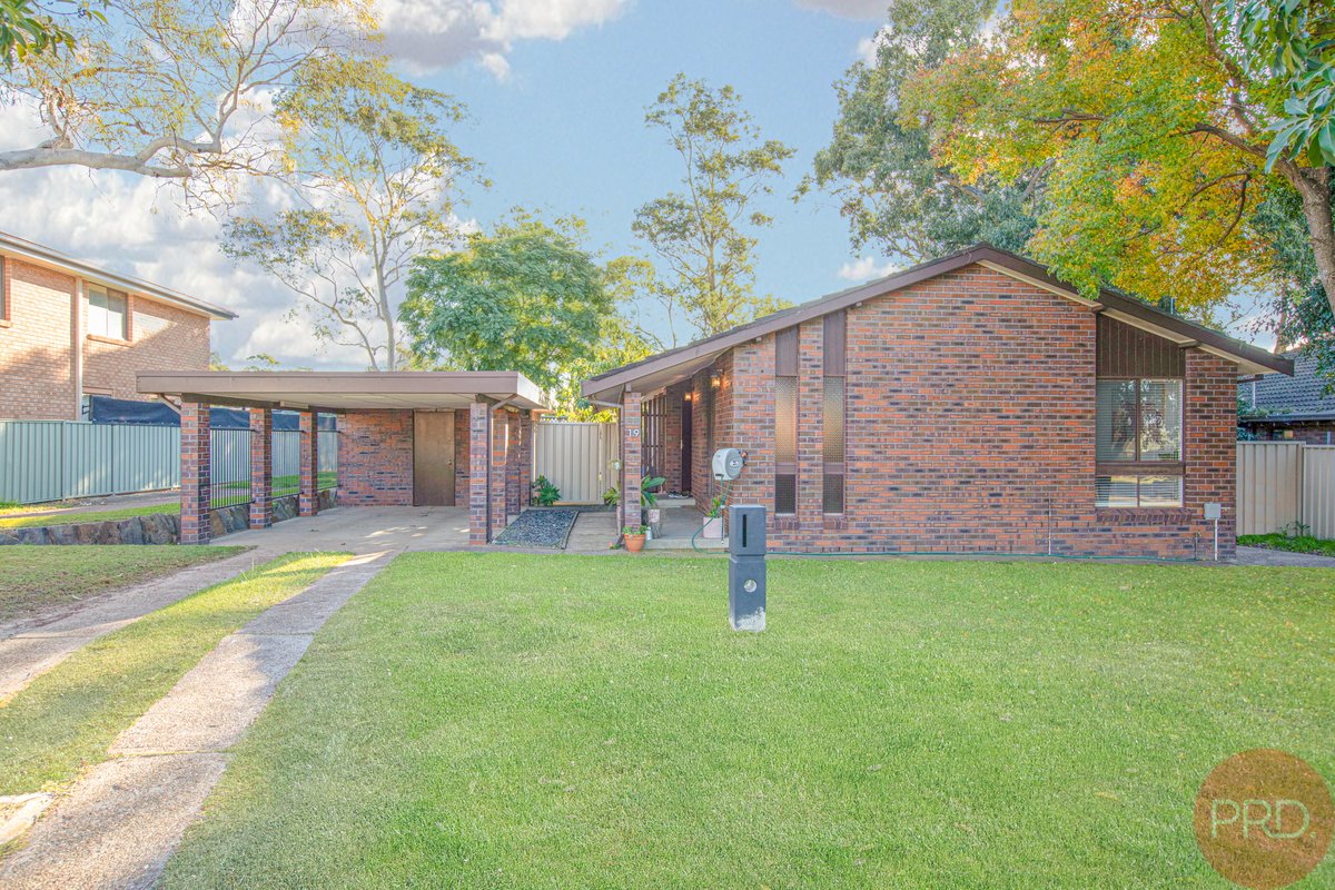 19 Galway Crescent, METFORD NSW 2323