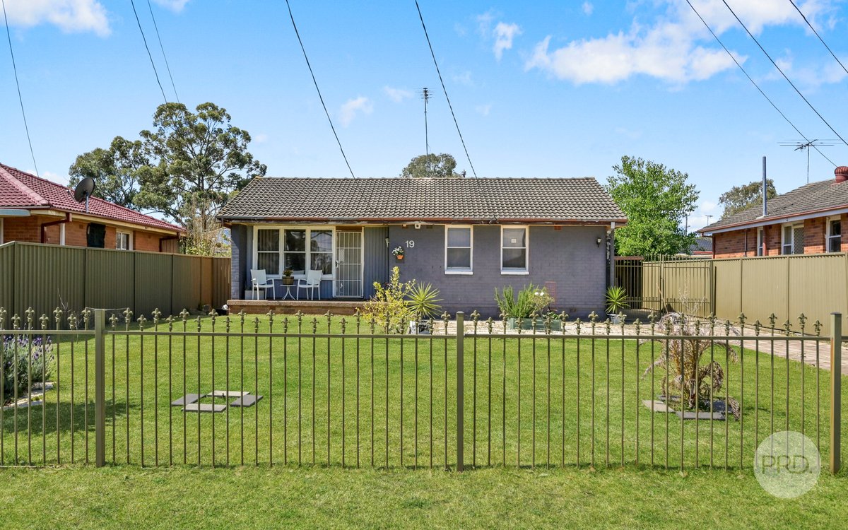 19 Goroka Street, WHALAN NSW 2770