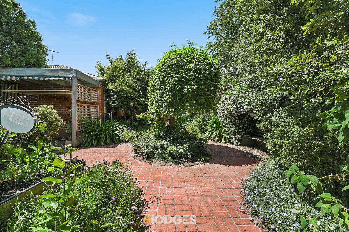 19 Hillston Court Narre Warren South - Residential for sale