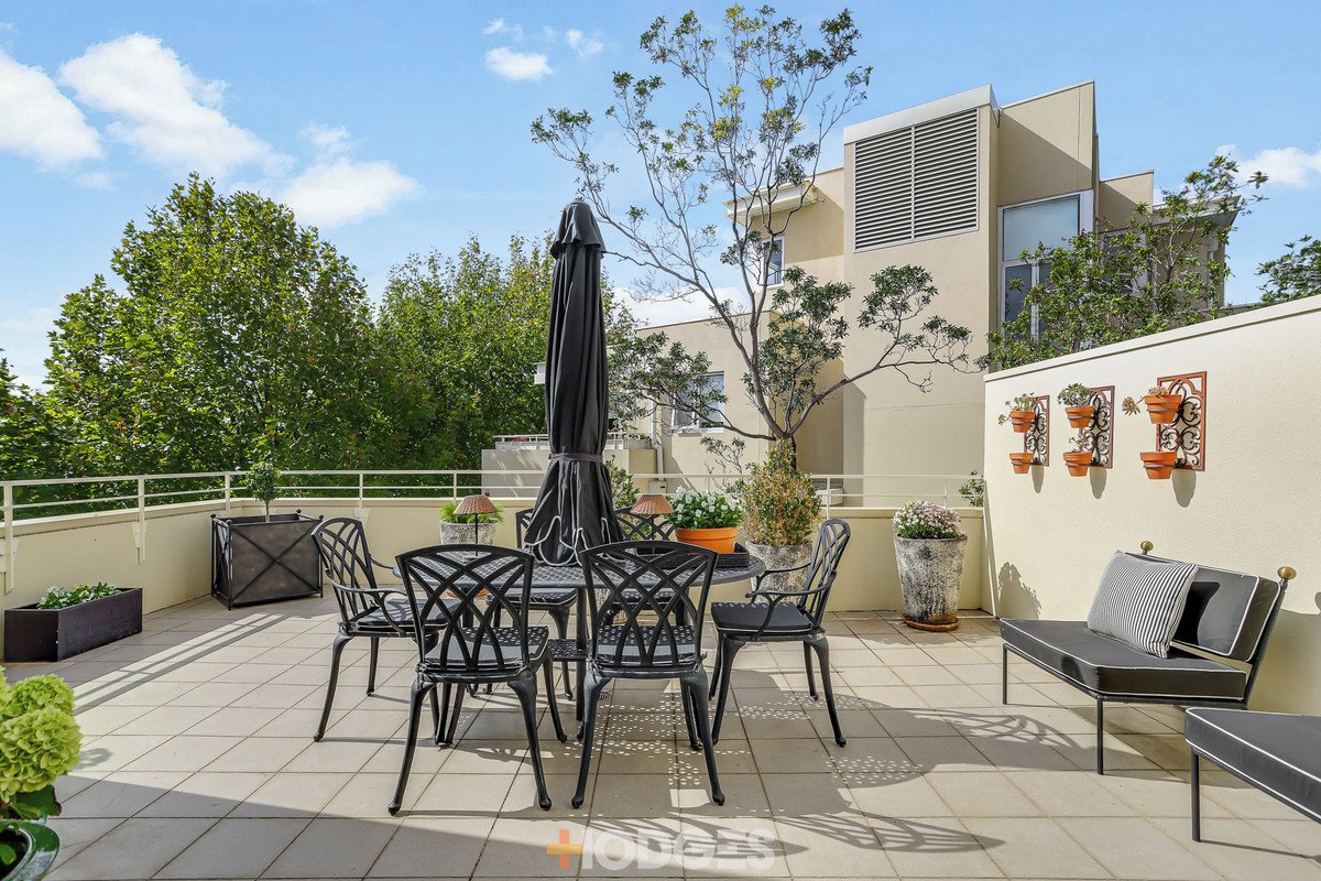 1 / 9 Liardet Street PORT MELBOURNE - Residential for sale