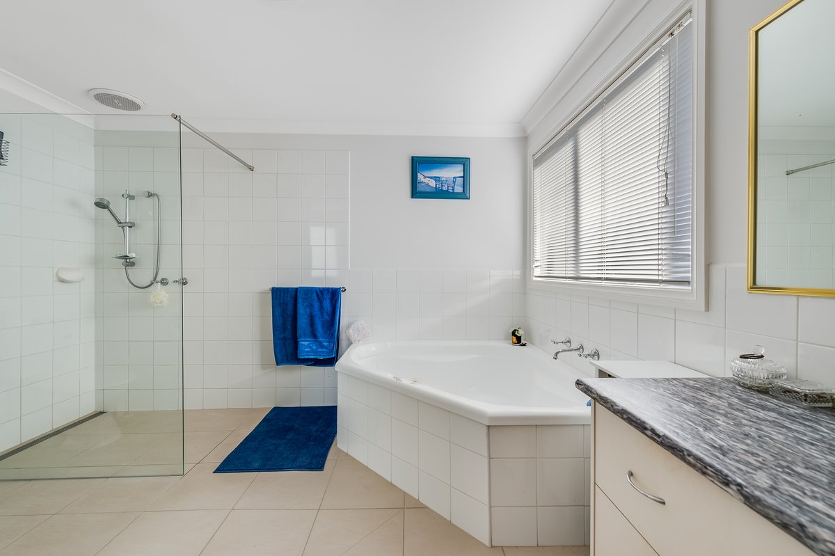 19 Melpomene Boulevard Tarneit - Residential for sale