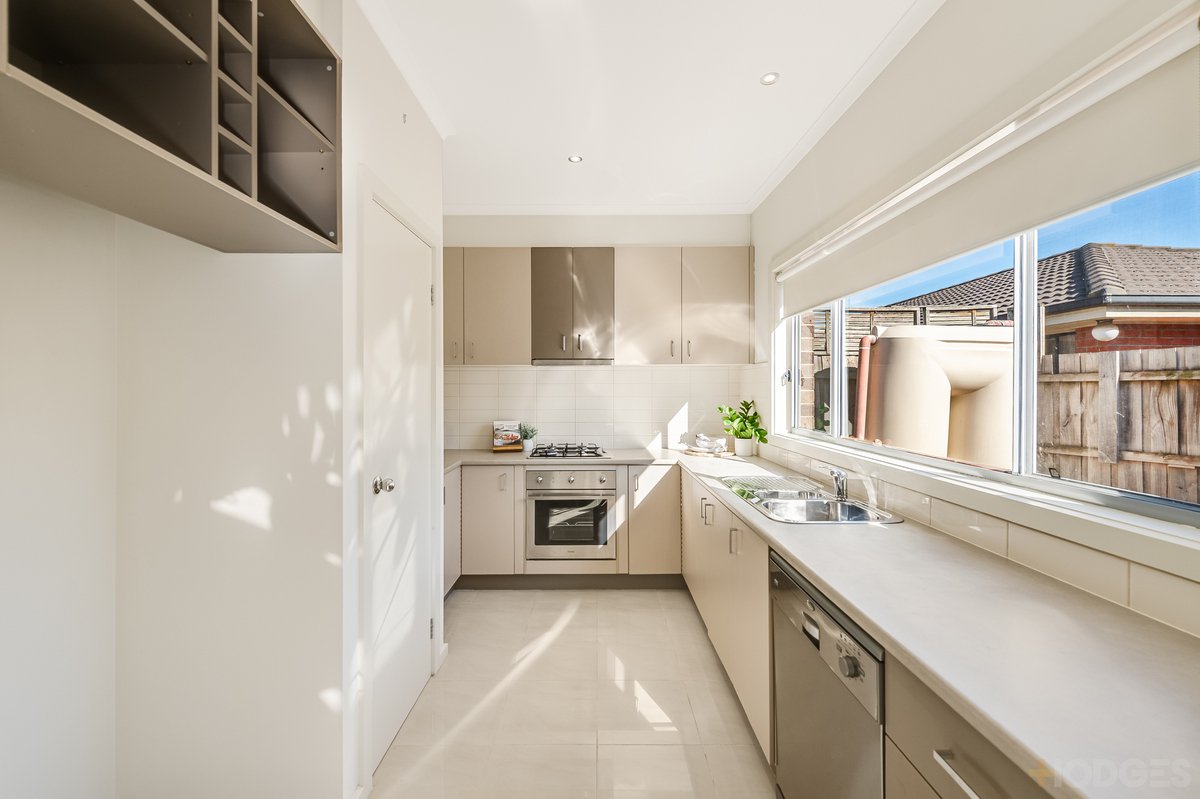 1 / 9 Montana Drive Werribee - Residential for sale