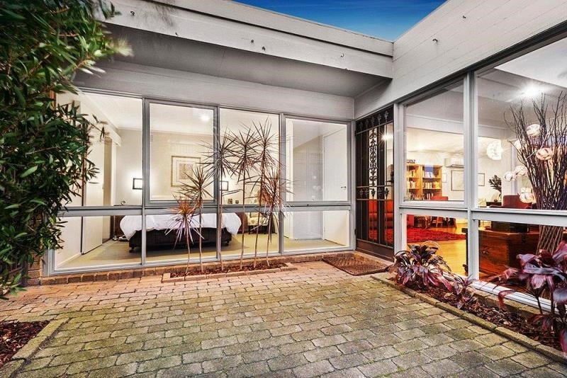 19 Seaview Cres Black Rock - Residential for lease