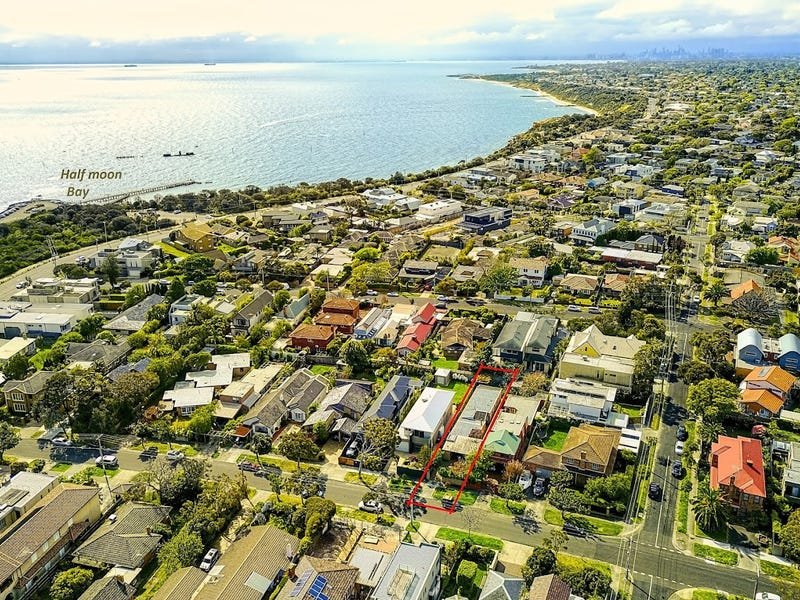 19 Seaview Cres Black Rock - Residential for lease