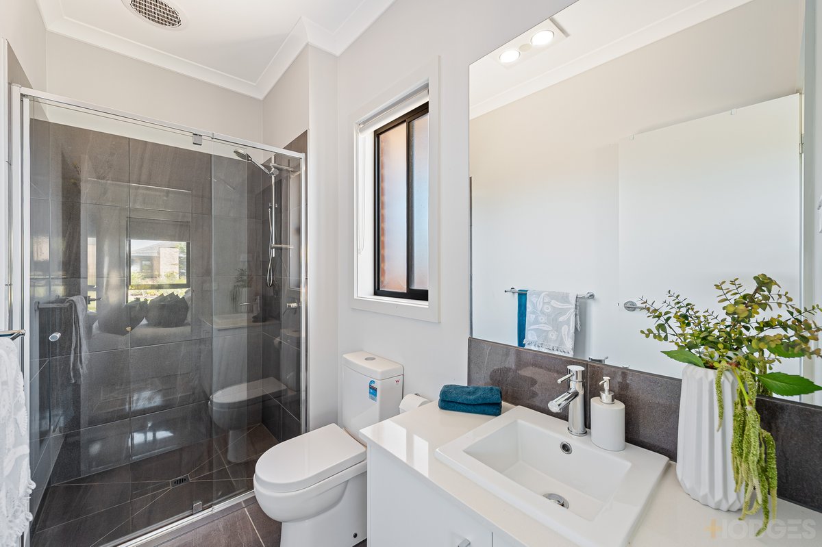 19 Wonderland Road Werribee - Residential for sale