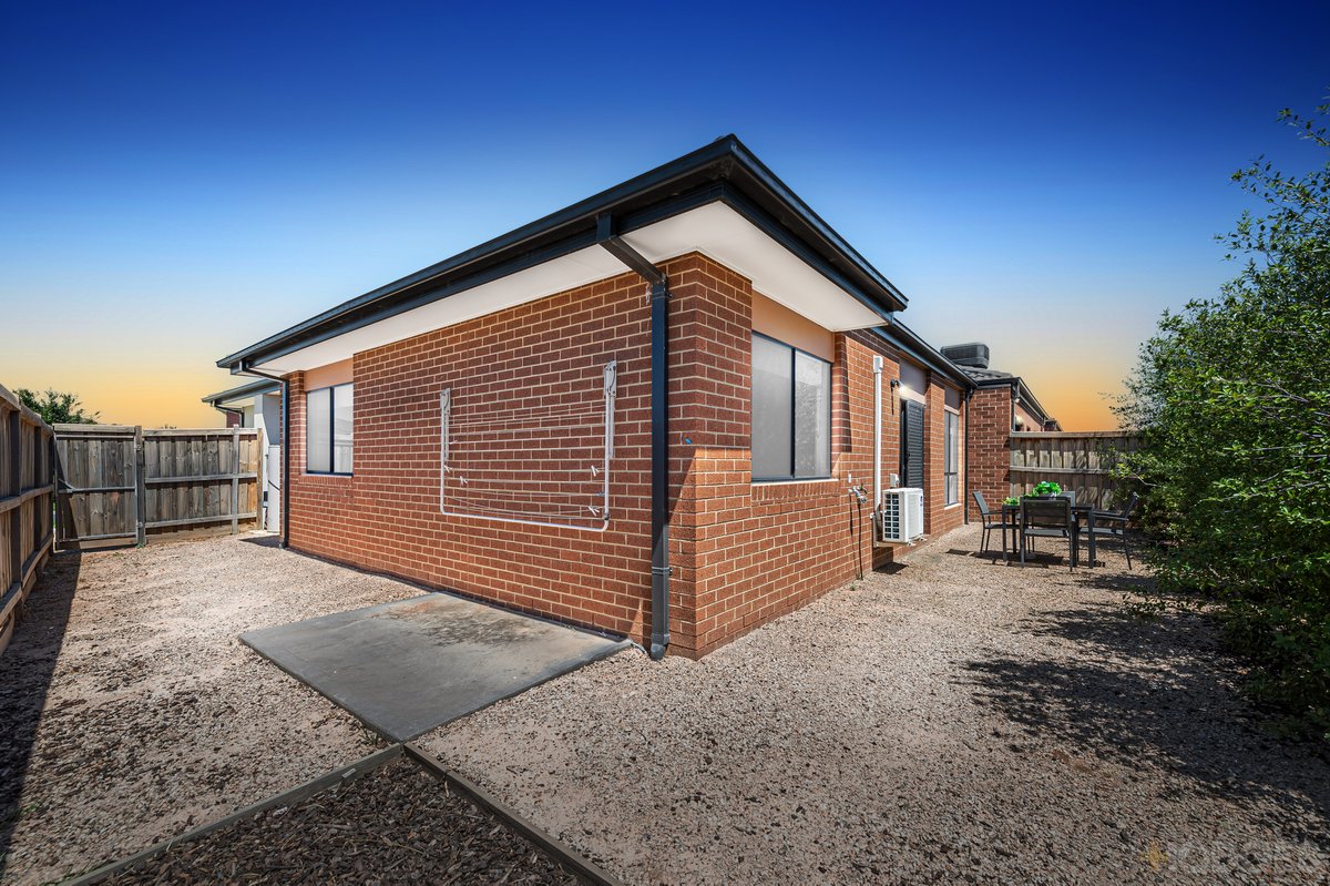 19 Wonderland Road Werribee - Residential for sale