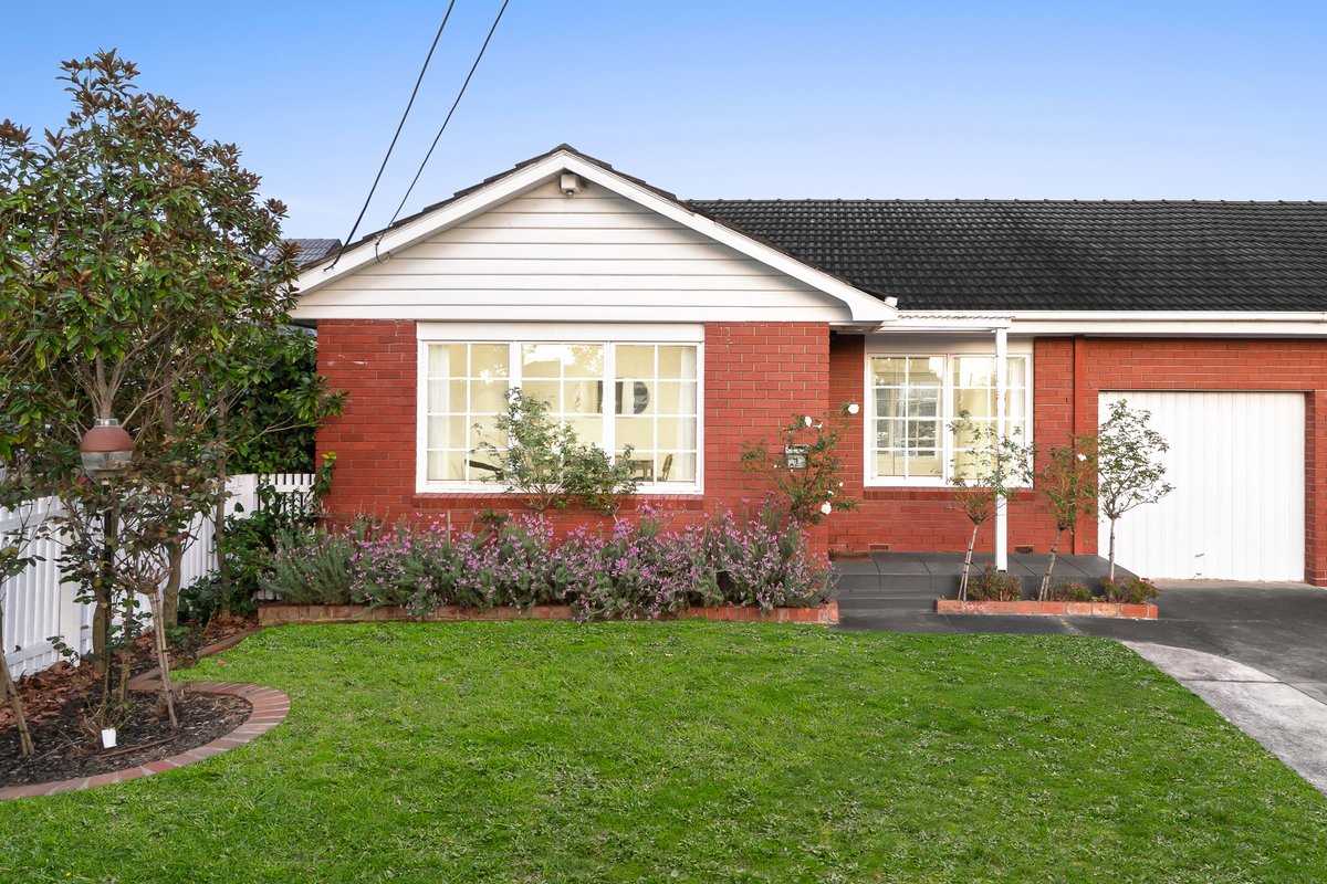 1 / 900 Hampton Street Brighton - 2 bedroom property