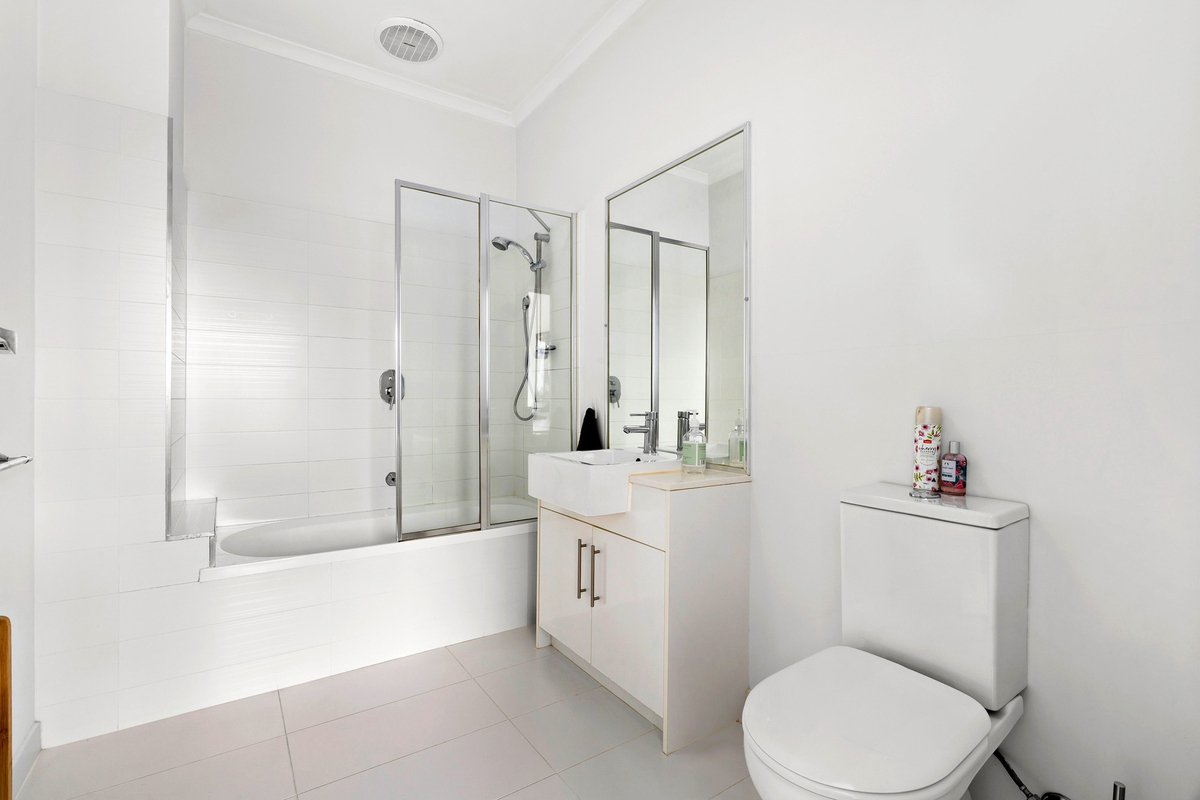 19 / 62-72 Bay Road Sandringham - Residential for lease