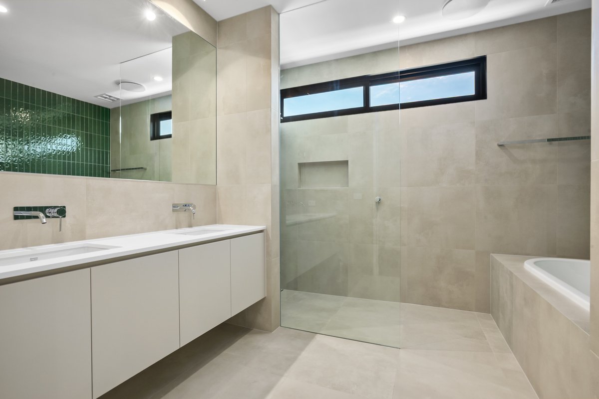 19A Booker Street Street Cheltenham - Residential for lease