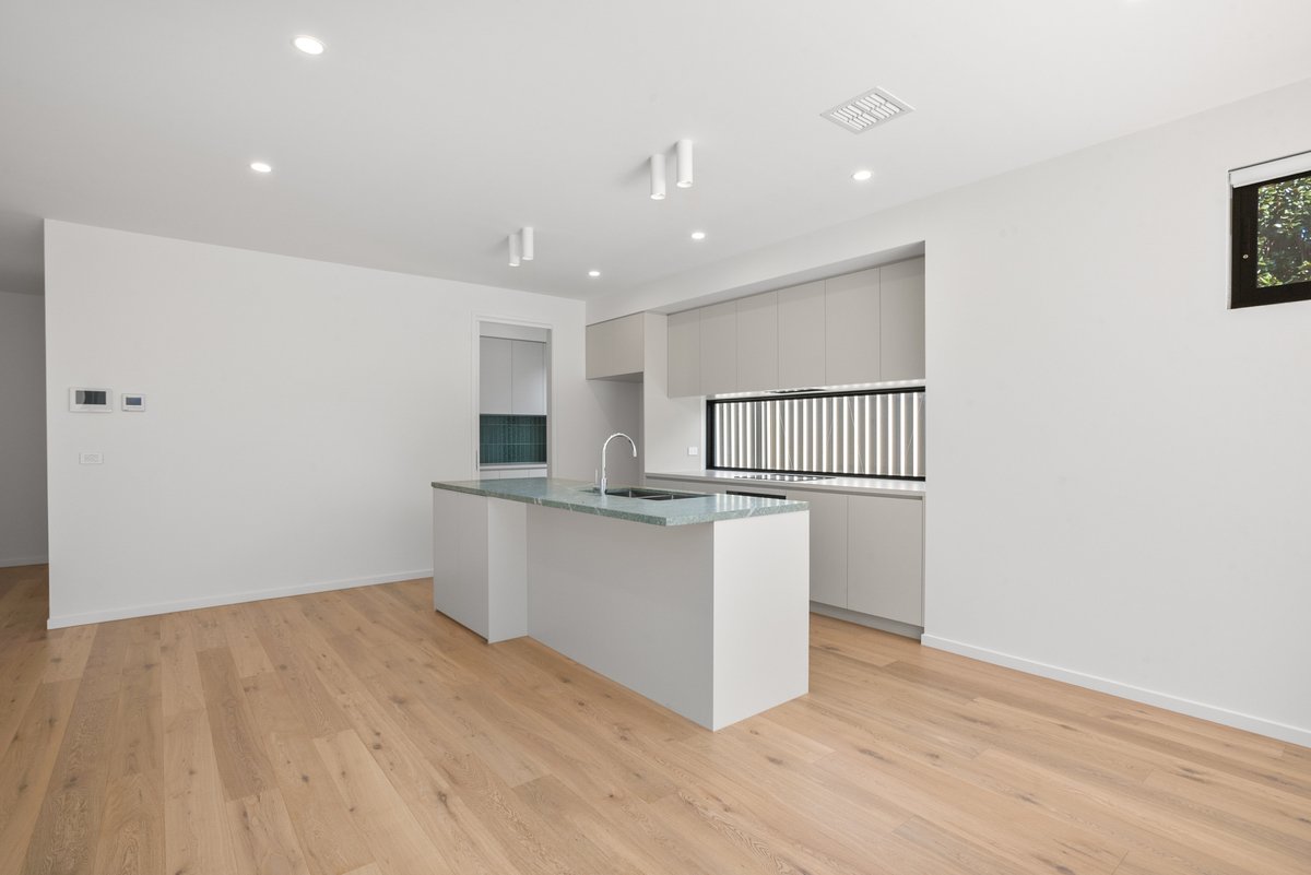 19A Booker Street Street Cheltenham - Residential for lease