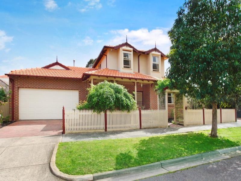1a Bronte Court Hampton