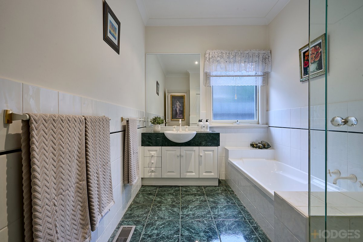 1A Seaview Crescent Black Rock - Residential for sale