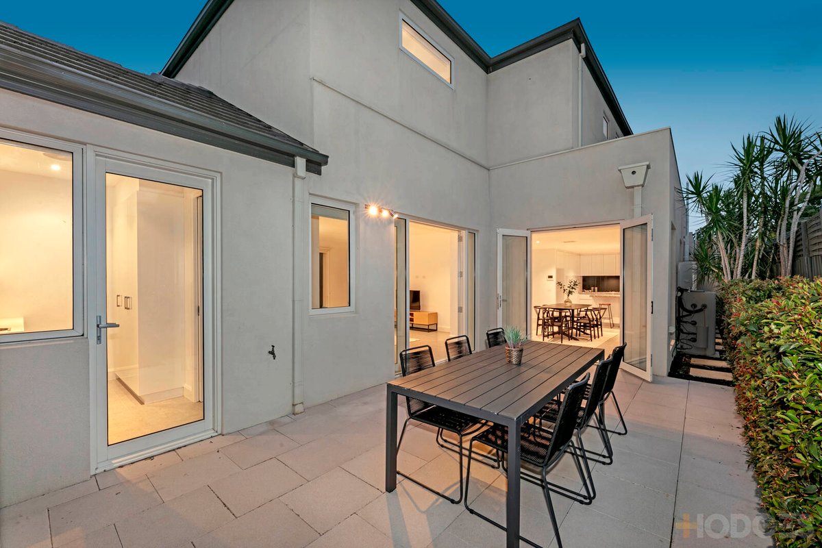 1B Vista Road Hampton - Residential for sale