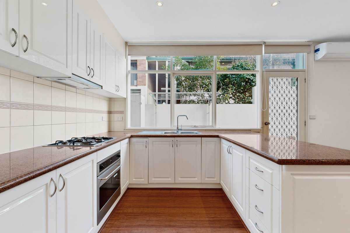 1 / K8 High Street PRAHRAN - Residential for lease