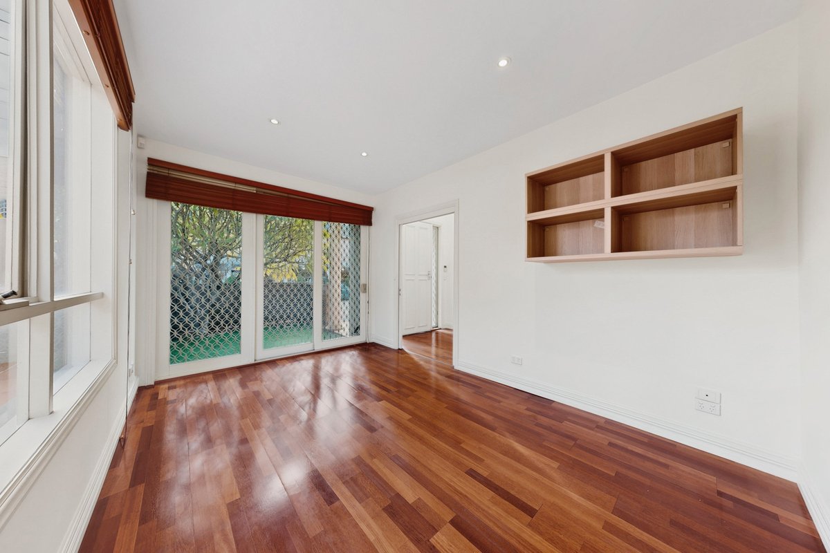 1 / K8 High Street PRAHRAN - Residential for lease
