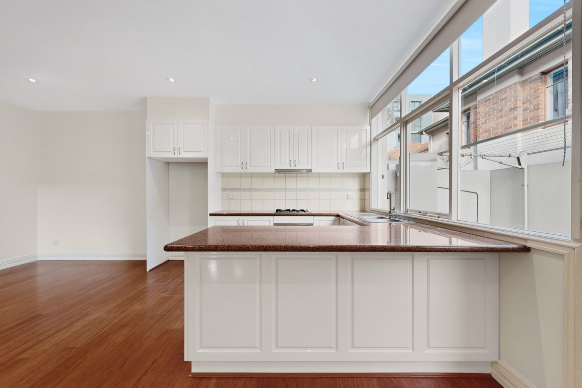 1 / K8 High Street PRAHRAN - Residential for lease