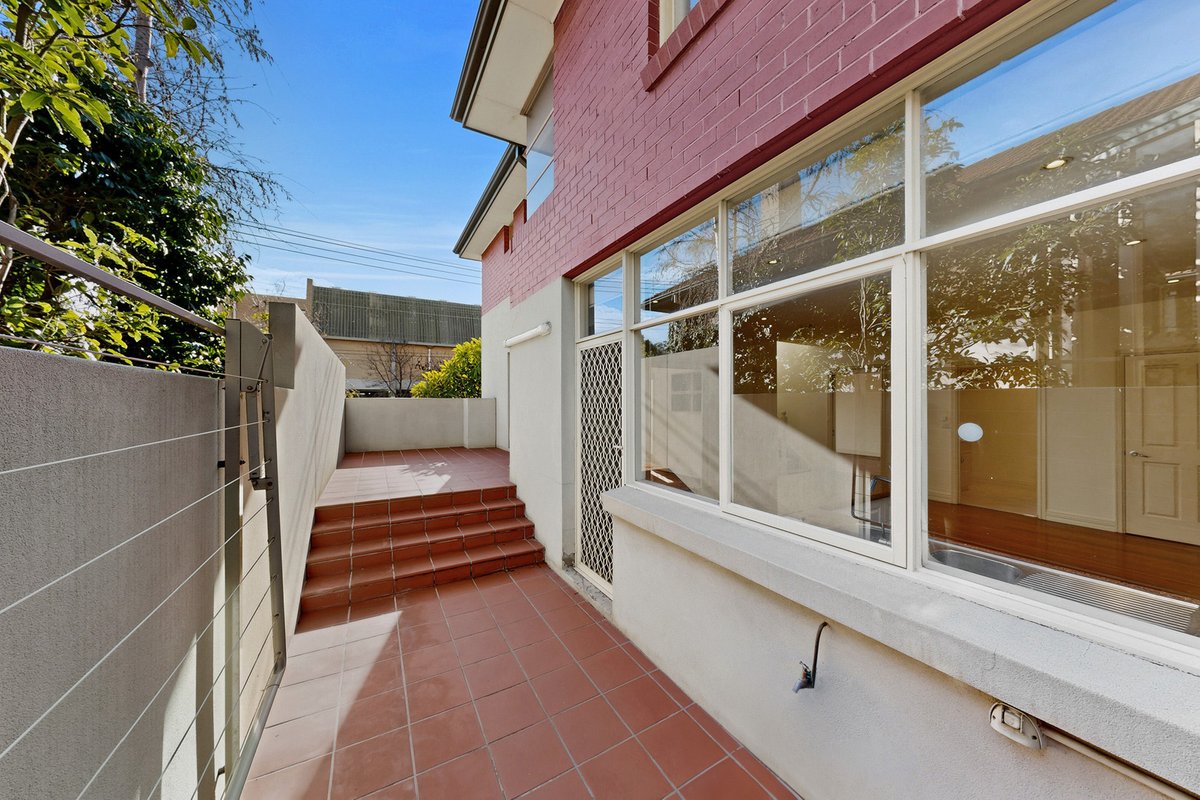 1 / K8 High Street PRAHRAN - Residential for lease