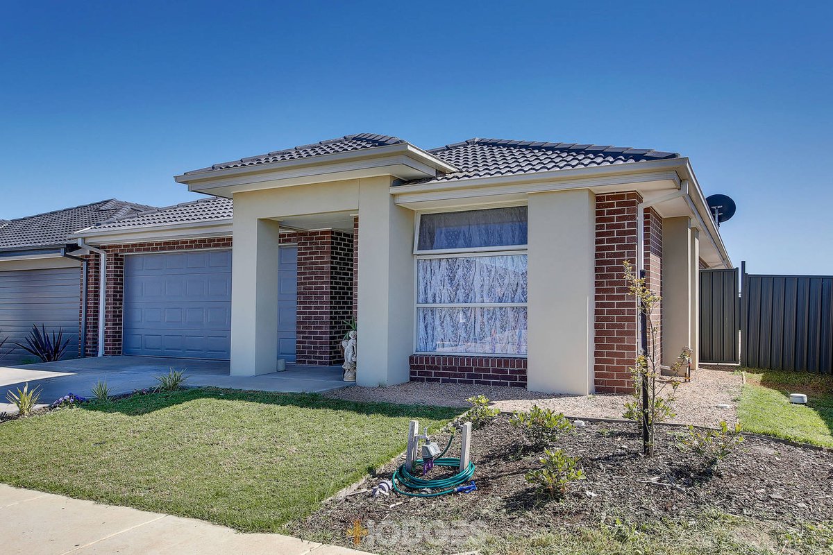 2 Abbeygate Drive Werribee - Residential for sale