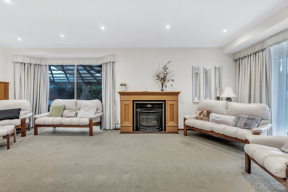 2 Chelsea Street Cheltenham - Residential for sale