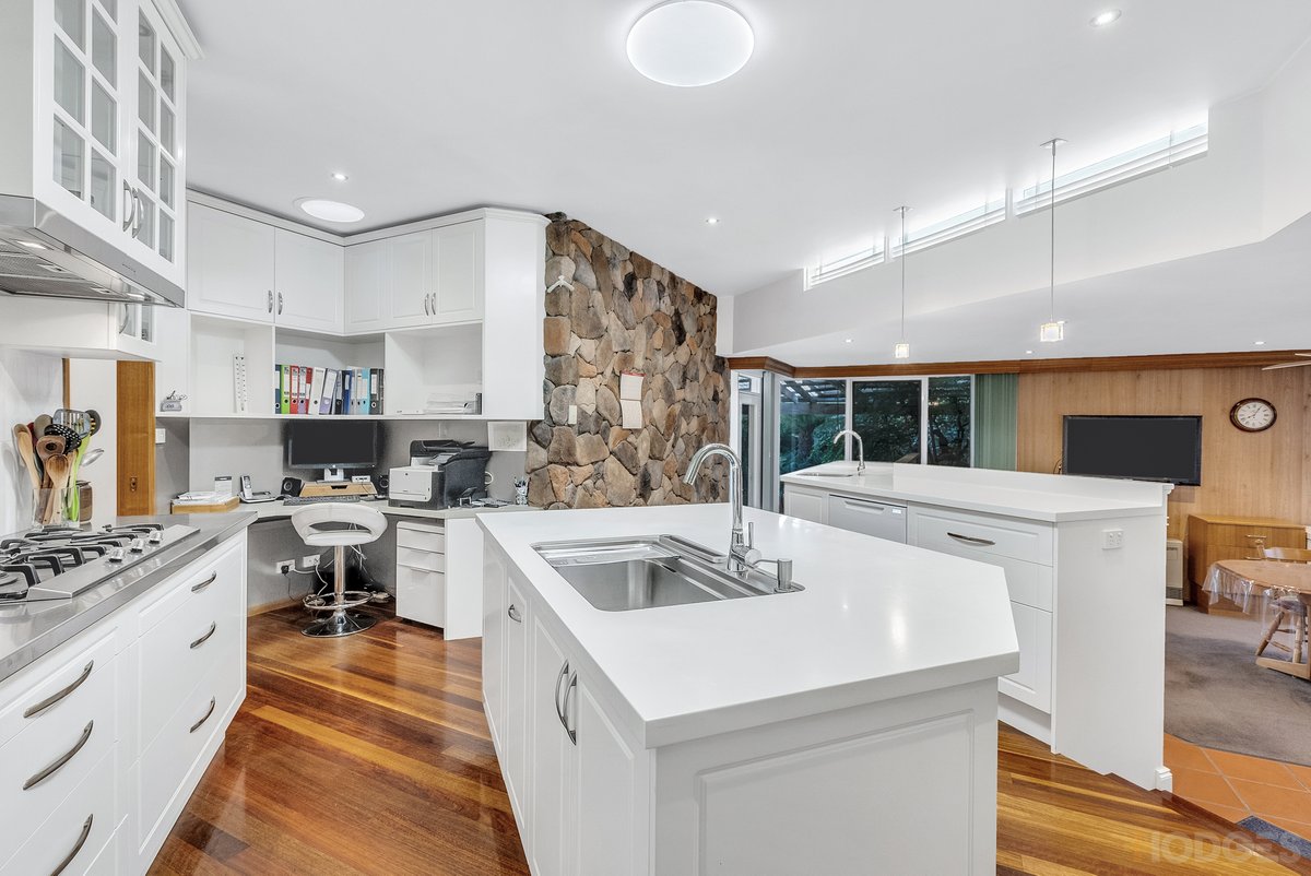 2 Chelsea Street Cheltenham - Residential for sale