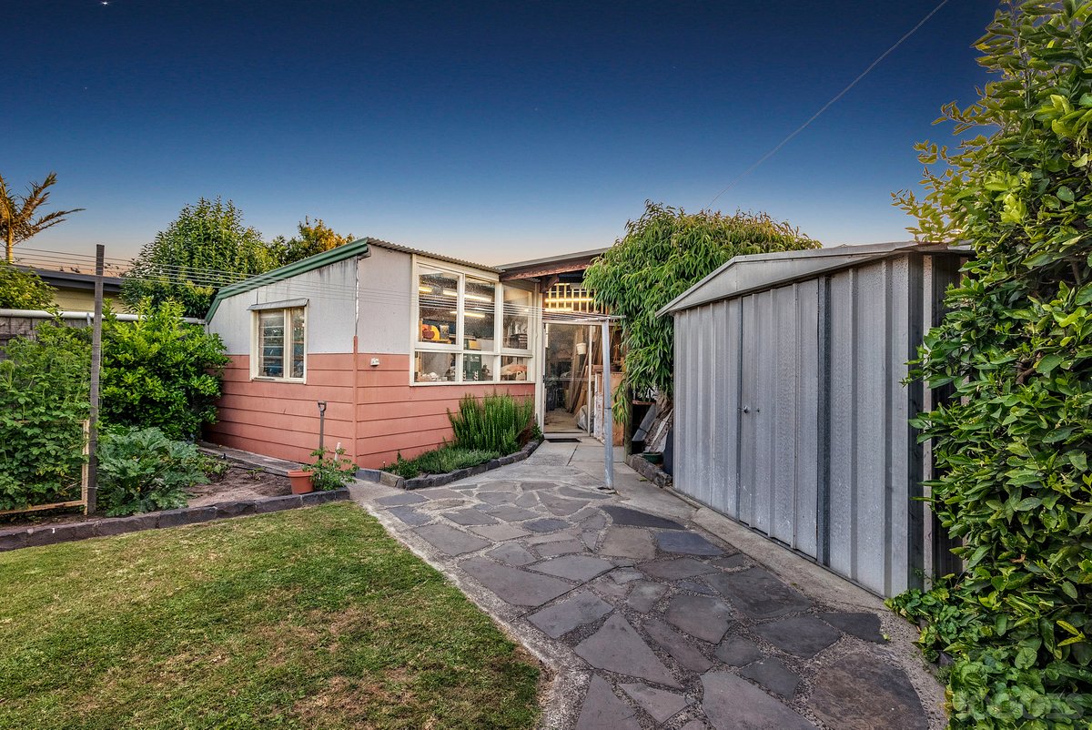 2 Chelsea Street Cheltenham - Residential for sale