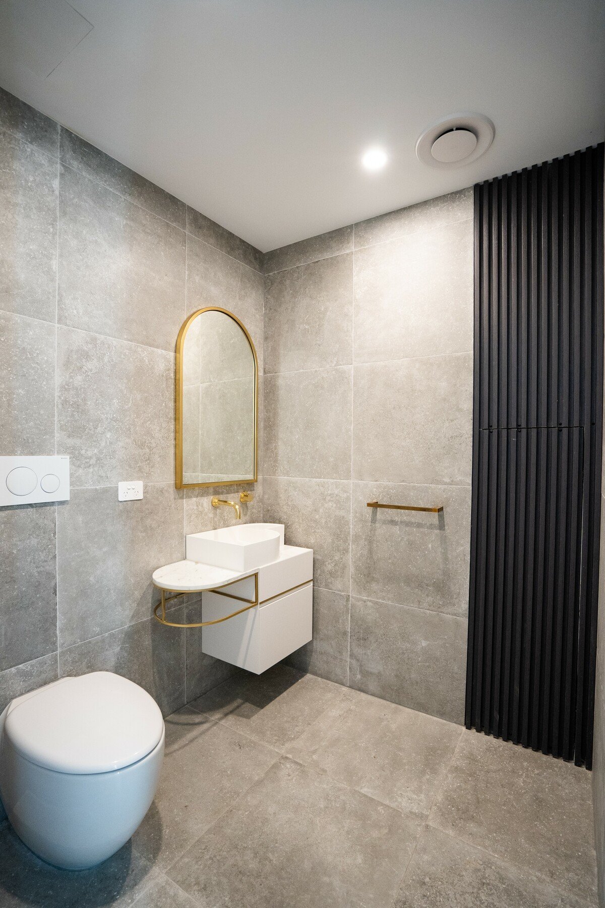 2 Clarendon Place SOUTH MELBOURNE - Residential for lease