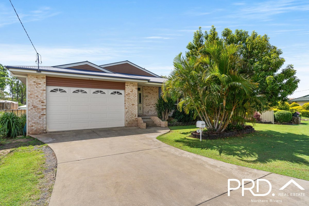 2 Farm Place, CASINO NSW 2470