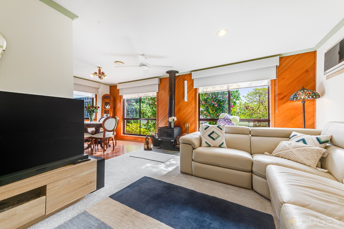 2 Linda Court Werribee - Residential for sale