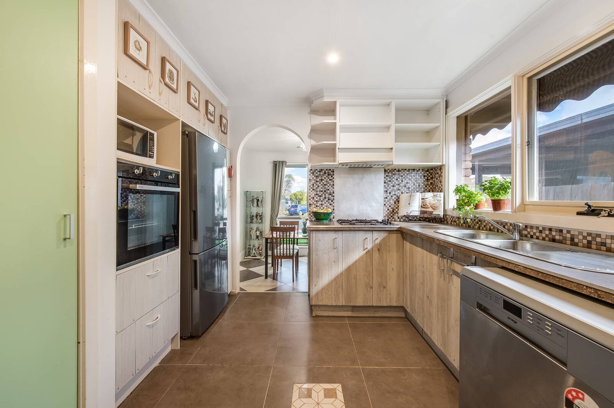 2 Pinaroo Court Wyndham Vale - Residential for sale