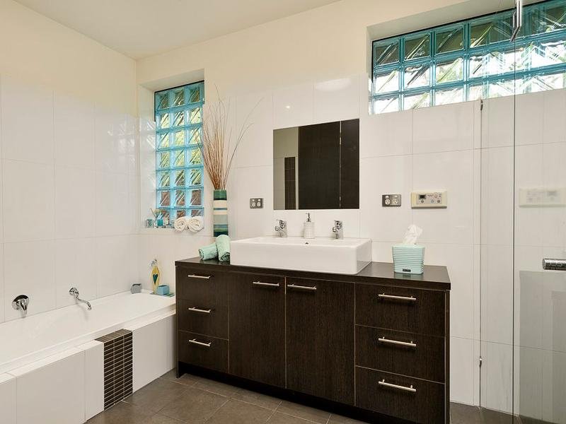 2 Sanicki Court BENTLEIGH EAST - Residential for sale