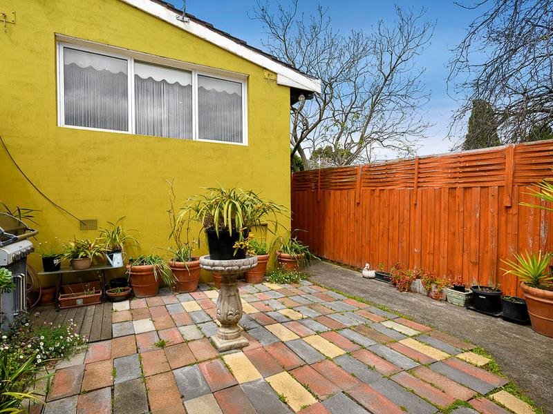 2 Sanicki Court BENTLEIGH EAST - Residential for sale